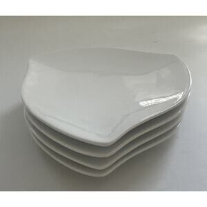 Crate & Barrel Set of 4 Triangle Appetizer Plates White Modern Desert